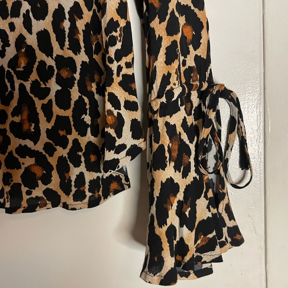 Cheetah Bell Sleeve Blouse - Picture 6 of 7